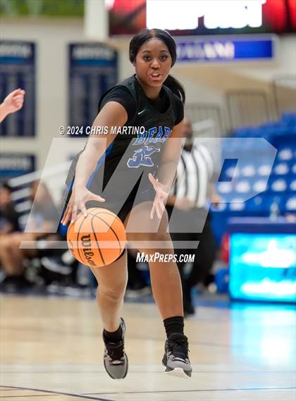 Thumbnail 1 in Lakeside vs Burke County (100 Black Men of Augusta Thanksgiving Classic) photogallery.