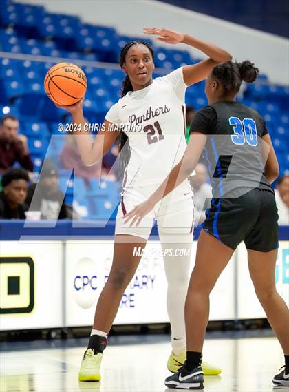 Thumbnail 3 in Lakeside vs Burke County (100 Black Men of Augusta Thanksgiving Classic) photogallery.