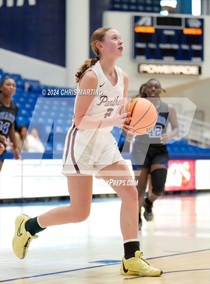Thumbnail 2 in Lakeside vs Burke County (100 Black Men of Augusta Thanksgiving Classic) photogallery.