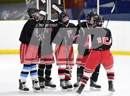 Thumbnail 3 in St. Joseph @ Fairfield Warde/Ludlowe photogallery.
