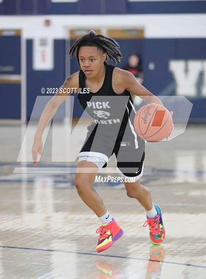 Thumbnail 2 in Teays Valley vs Pickerington North (Scrimmage) photogallery.