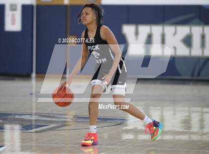 Thumbnail 1 in Teays Valley vs Pickerington North (Scrimmage) photogallery.