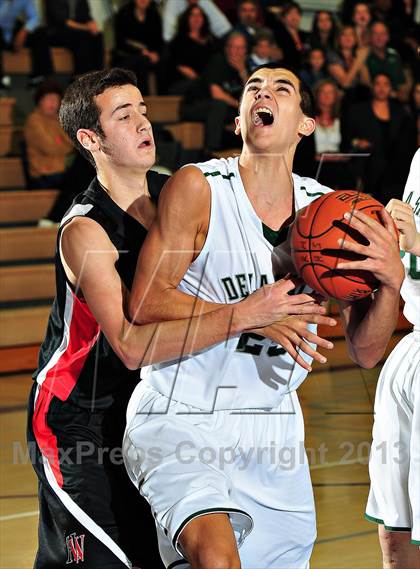 Thumbnail 3 in De La Salle vs. Harvard-Westlake (MaxPreps Holiday Classic) photogallery.
