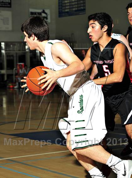 Thumbnail 1 in De La Salle vs. Harvard-Westlake (MaxPreps Holiday Classic) photogallery.