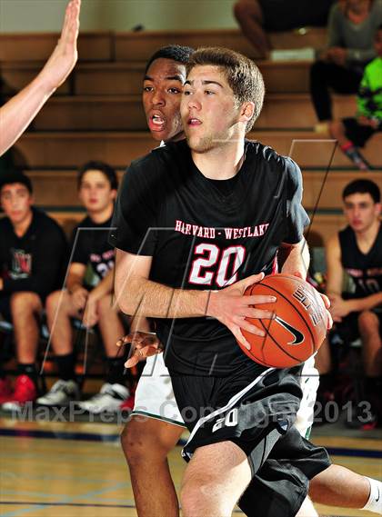 Thumbnail 2 in De La Salle vs. Harvard-Westlake (MaxPreps Holiday Classic) photogallery.