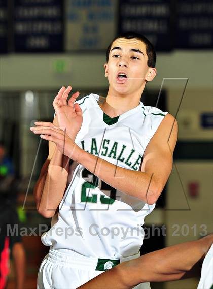 Thumbnail 2 in De La Salle vs. Harvard-Westlake (MaxPreps Holiday Classic) photogallery.