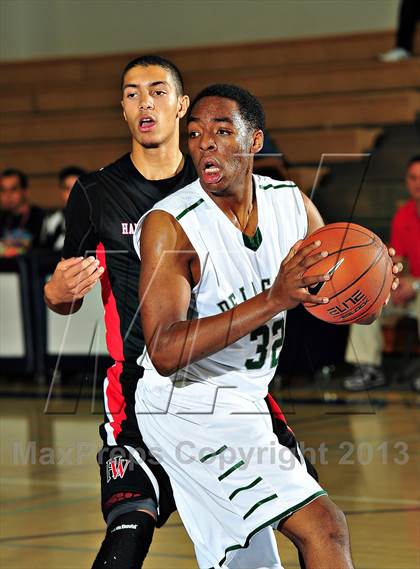 Thumbnail 2 in De La Salle vs. Harvard-Westlake (MaxPreps Holiday Classic) photogallery.