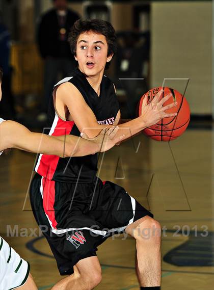 Thumbnail 2 in De La Salle vs. Harvard-Westlake (MaxPreps Holiday Classic) photogallery.