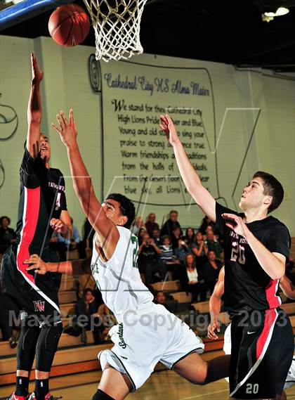 Thumbnail 1 in De La Salle vs. Harvard-Westlake (MaxPreps Holiday Classic) photogallery.