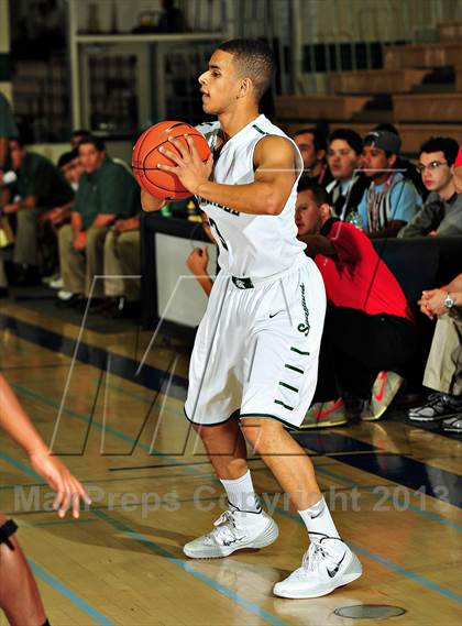 Thumbnail 2 in De La Salle vs. Harvard-Westlake (MaxPreps Holiday Classic) photogallery.