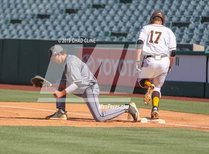 Thumbnail 3 in Don Lugo @ Canyon photogallery.