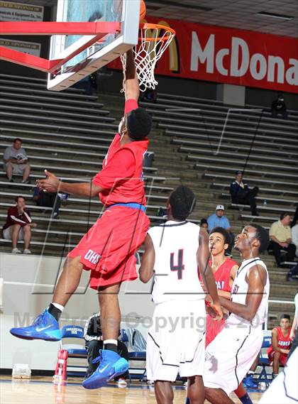 Thumbnail 1 in Hillcrest vs. Duncanville (McDonald's Texas Invitational) photogallery.