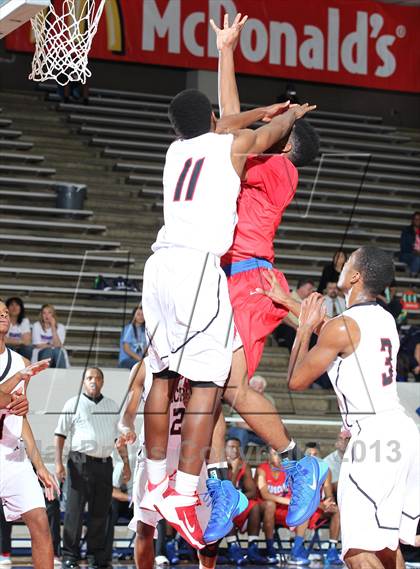 Thumbnail 1 in Hillcrest vs. Duncanville (McDonald's Texas Invitational) photogallery.