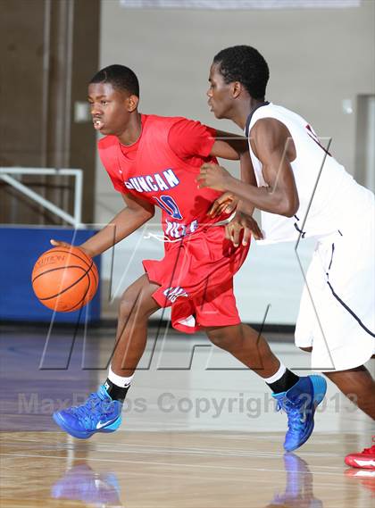Thumbnail 3 in Hillcrest vs. Duncanville (McDonald's Texas Invitational) photogallery.