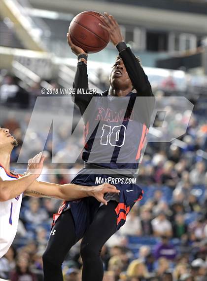 Thumbnail 3 in Wilson vs. Rainier Beach (WIAA 3A Quarterfinal)  photogallery.