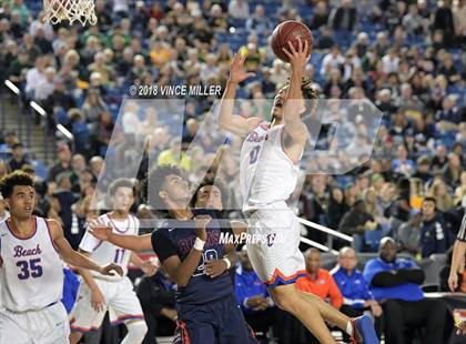 Thumbnail 3 in Wilson vs. Rainier Beach (WIAA 3A Quarterfinal)  photogallery.