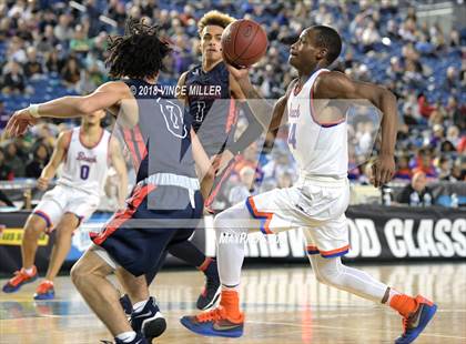 Thumbnail 3 in Wilson vs. Rainier Beach (WIAA 3A Quarterfinal)  photogallery.