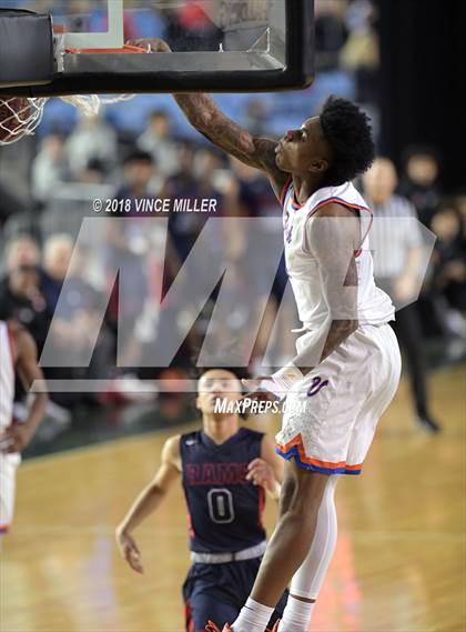 Thumbnail 2 in Wilson vs. Rainier Beach (WIAA 3A Quarterfinal)  photogallery.