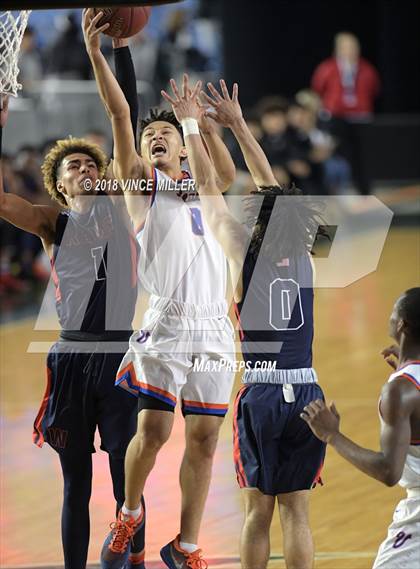Thumbnail 3 in Wilson vs. Rainier Beach (WIAA 3A Quarterfinal)  photogallery.