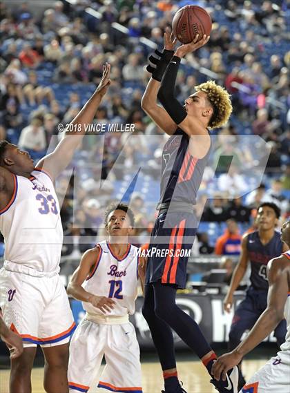 Thumbnail 2 in Wilson vs. Rainier Beach (WIAA 3A Quarterfinal)  photogallery.
