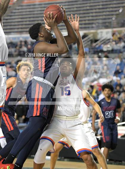 Thumbnail 1 in Wilson vs. Rainier Beach (WIAA 3A Quarterfinal)  photogallery.