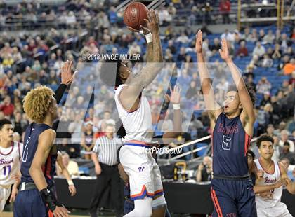Thumbnail 3 in Wilson vs. Rainier Beach (WIAA 3A Quarterfinal)  photogallery.