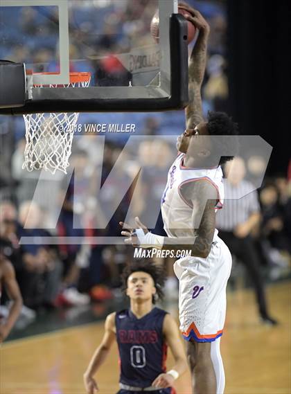 Thumbnail 1 in Wilson vs. Rainier Beach (WIAA 3A Quarterfinal)  photogallery.