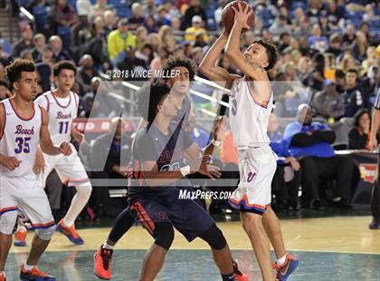 Thumbnail 2 in Wilson vs. Rainier Beach (WIAA 3A Quarterfinal)  photogallery.