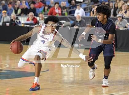 Thumbnail 3 in Wilson vs. Rainier Beach (WIAA 3A Quarterfinal)  photogallery.