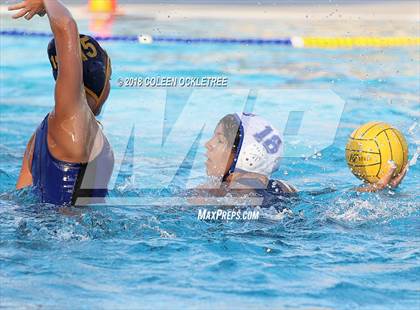 Thumbnail 3 in Orange Glen @ Mira Mesa photogallery.
