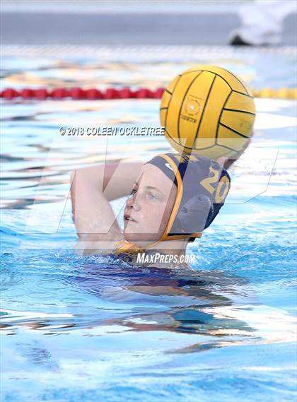 Thumbnail 3 in Orange Glen @ Mira Mesa photogallery.