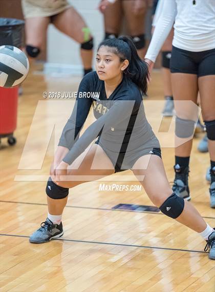 Thumbnail 3 in Warren Central @ Lawrence North photogallery.