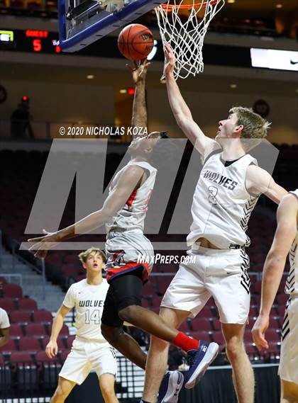 Thumbnail 2 in Miramar vs. Grandview (Tarkanian Classic) photogallery.