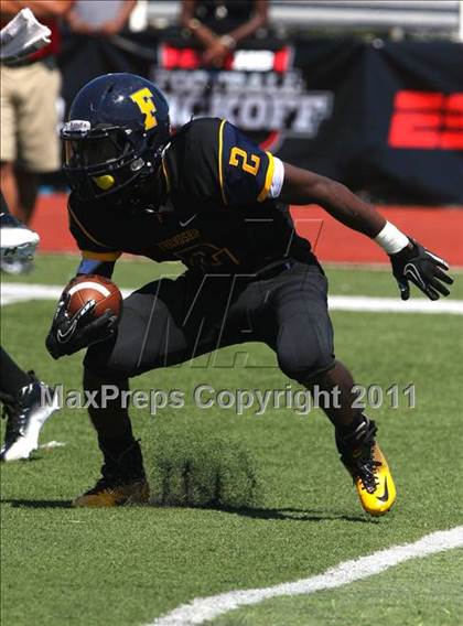 Thumbnail 2 in Taft vs. Friendship Collegiate (Skyline Chili Crosstown Showdown) photogallery.