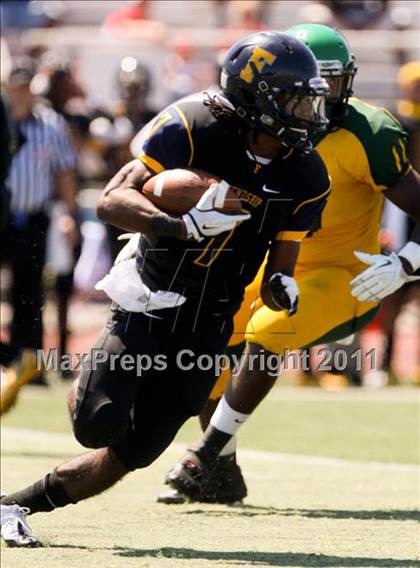 Thumbnail 3 in Taft vs. Friendship Collegiate (Skyline Chili Crosstown Showdown) photogallery.