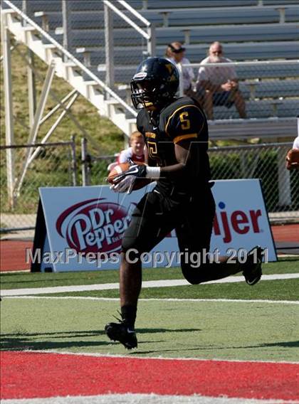 Thumbnail 2 in Taft vs. Friendship Collegiate (Skyline Chili Crosstown Showdown) photogallery.