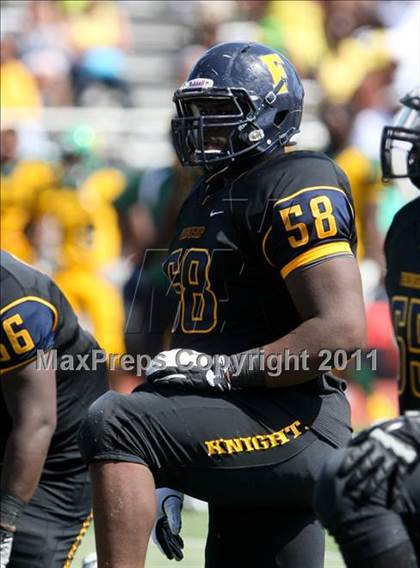 Thumbnail 2 in Taft vs. Friendship Collegiate (Skyline Chili Crosstown Showdown) photogallery.