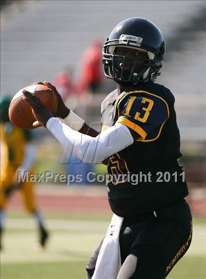 Thumbnail 2 in Taft vs. Friendship Collegiate (Skyline Chili Crosstown Showdown) photogallery.