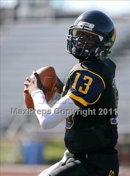 Thumbnail 2 in Taft vs. Friendship Collegiate (Skyline Chili Crosstown Showdown) photogallery.