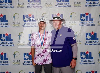Thumbnail 3 in UIL 1A Boys Golf Finals Awards photogallery.