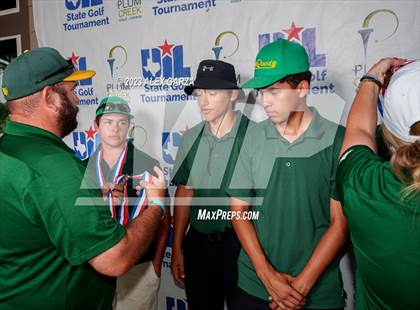 Thumbnail 1 in UIL 1A Boys Golf Finals Awards photogallery.