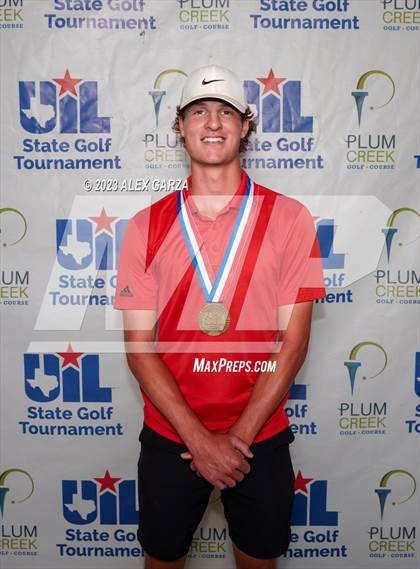 Thumbnail 3 in UIL 1A Boys Golf Finals Awards photogallery.