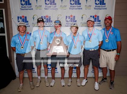 Thumbnail 3 in UIL 1A Boys Golf Finals Awards photogallery.
