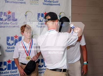 Thumbnail 3 in UIL 1A Boys Golf Finals Awards photogallery.