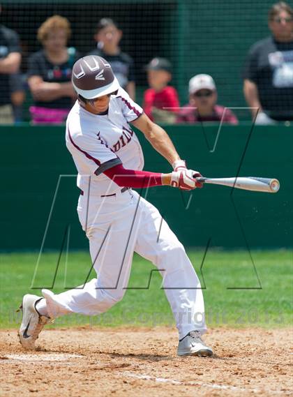 Thumbnail 2 in Bishop vs. Dilley (UIL 2A Region IV Area Playoff) photogallery.