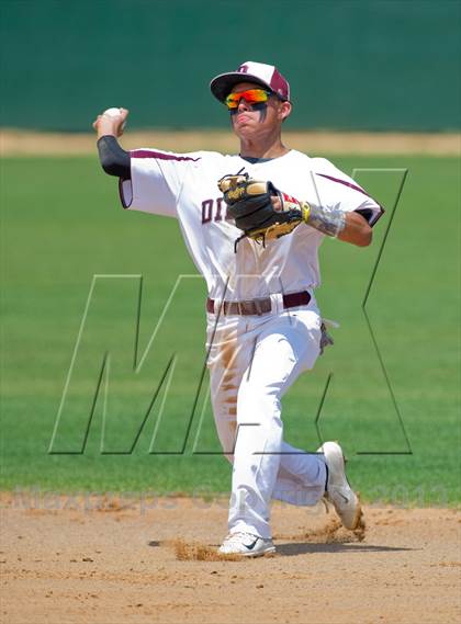 Thumbnail 3 in Bishop vs. Dilley (UIL 2A Region IV Area Playoff) photogallery.