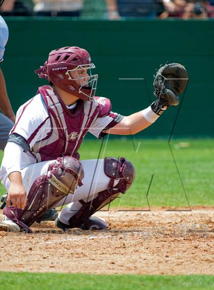 Thumbnail 2 in Bishop vs. Dilley (UIL 2A Region IV Area Playoff) photogallery.