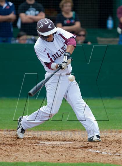 Thumbnail 1 in Bishop vs. Dilley (UIL 2A Region IV Area Playoff) photogallery.