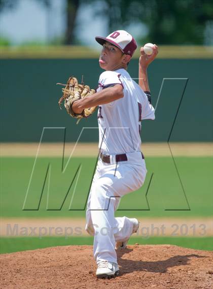 Thumbnail 1 in Bishop vs. Dilley (UIL 2A Region IV Area Playoff) photogallery.