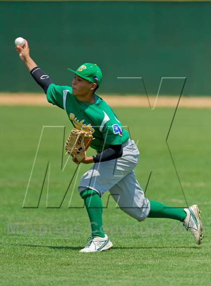 Thumbnail 2 in Bishop vs. Dilley (UIL 2A Region IV Area Playoff) photogallery.